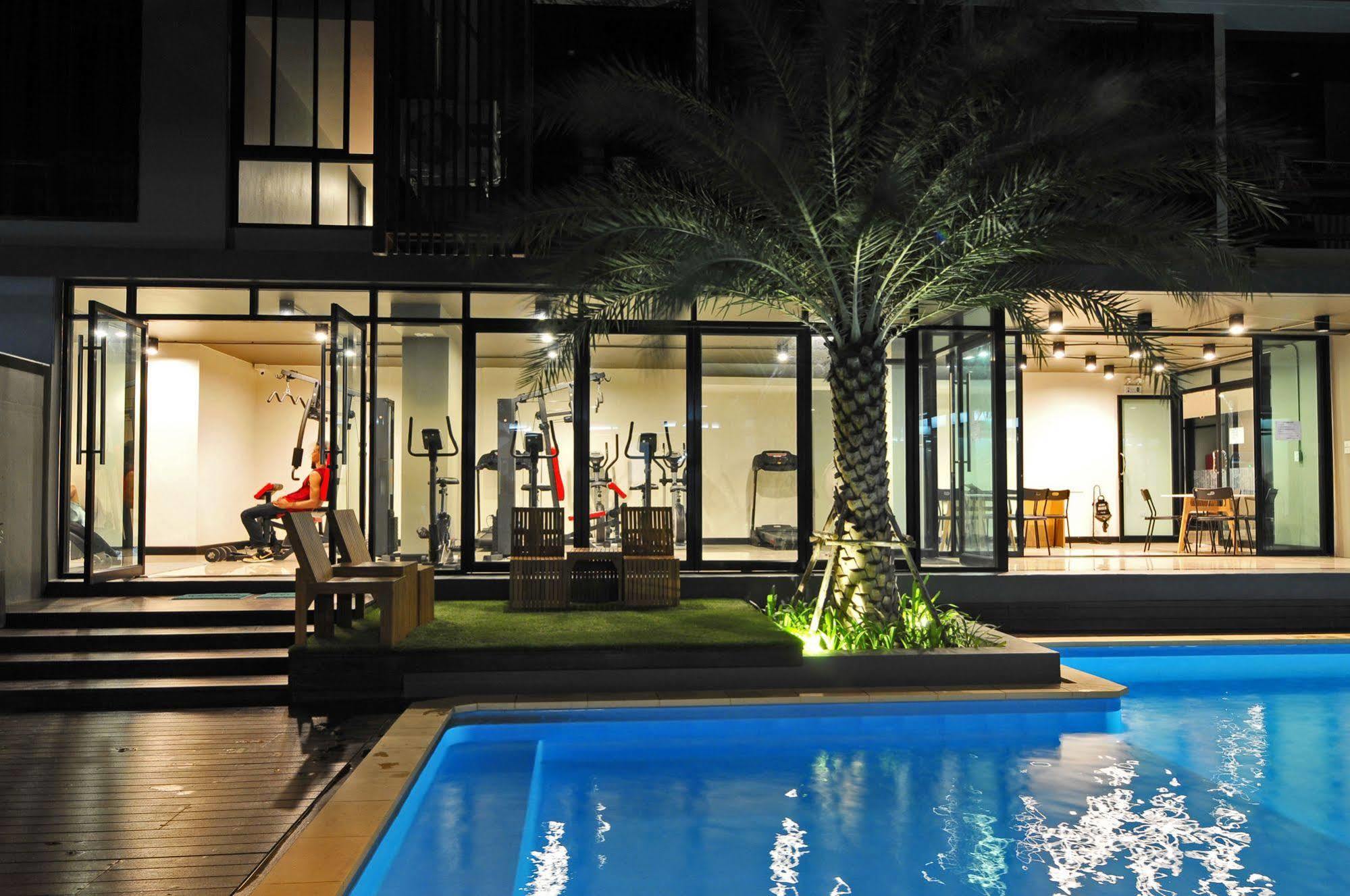 Grand Marina Residence Hotel Ban Laem Chabang Exterior foto